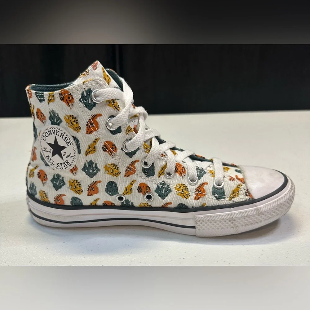 Converse Boys Hi-Top Sneakers Dinosaur Print Pattern White/Orange/Green NWB Sz 5